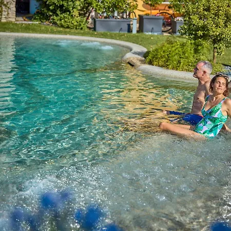 Front 4* Brenzone sul Garda