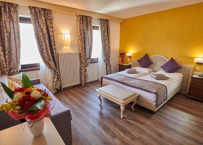 Front 브렌조네 술 가르다