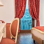 Front Hotel Brenzone sul Garda