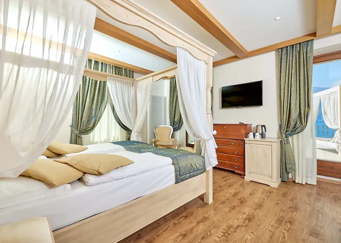 Front Otel Brenzone sul Garda